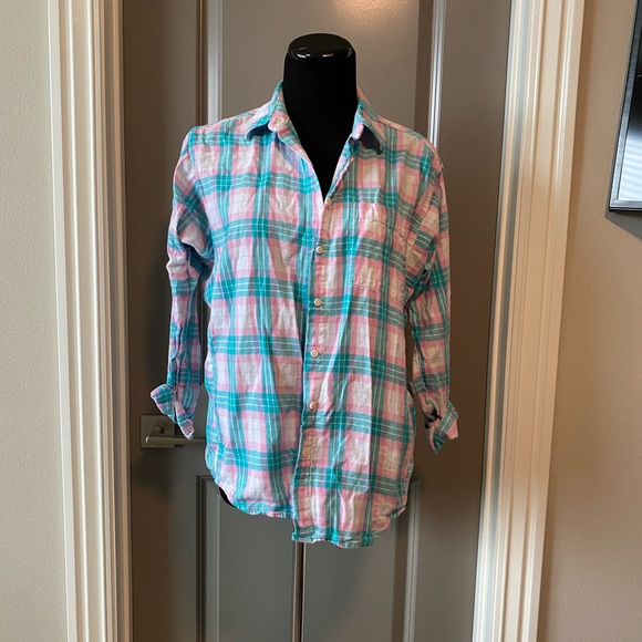 Button down - Picture 1 of 2